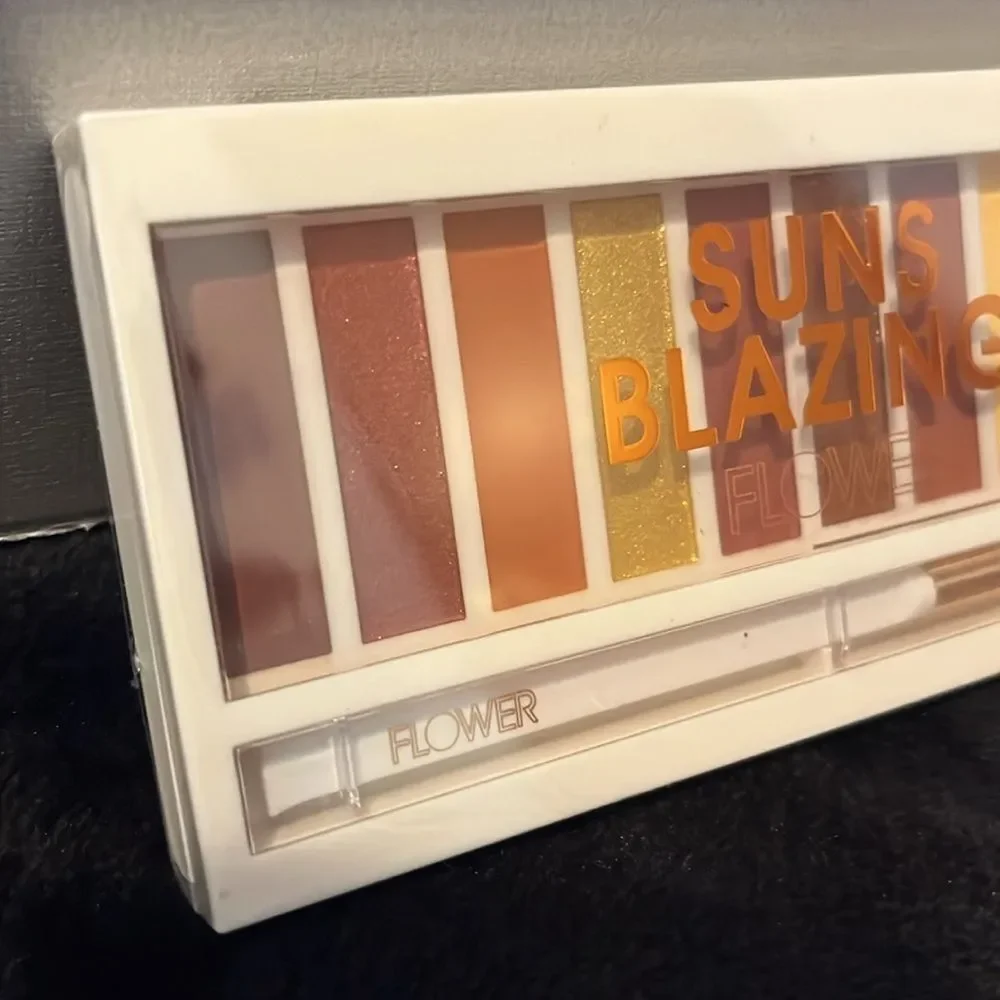 Flower by Drew BarryMore Shimmer & Shade Suns Blazing Eyeshadow Pallet.